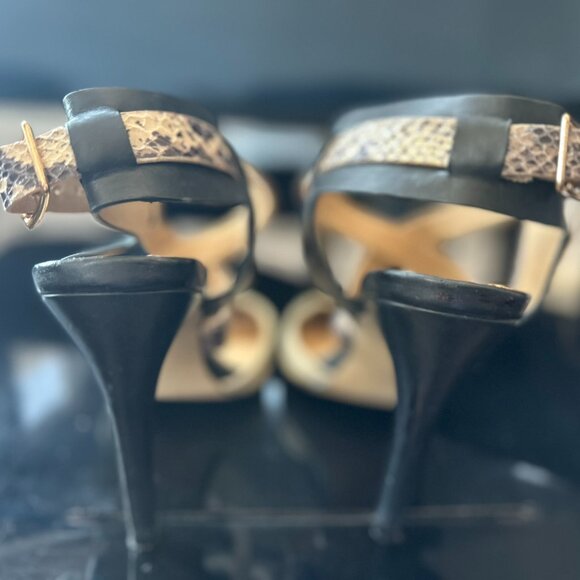 STUNNING DIBA WOMANS BEIGE STILLETTOS WITH BLACK & ALLIGATOR ACCENT STRAPS - Picture 4 of 5